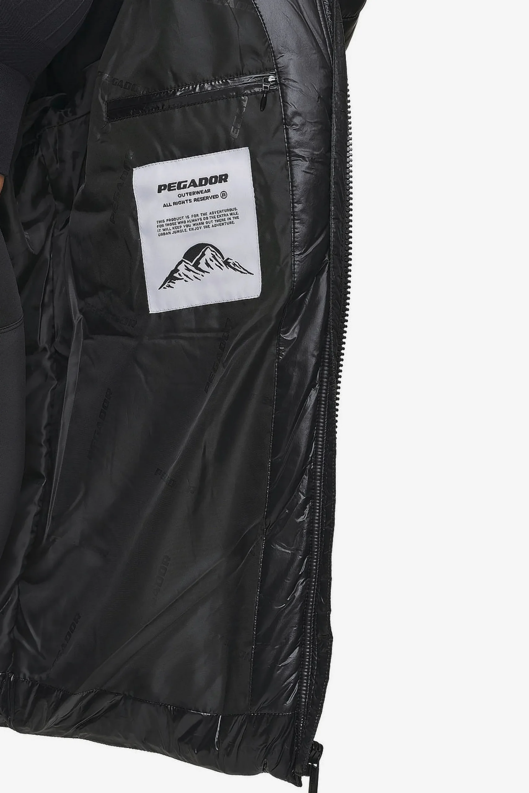 Pegador Jackets|Izzy Light Glossy Short Puffer Coat Black