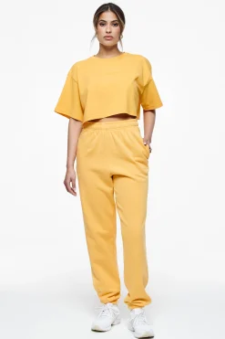 Pegador Tees|Layla Oversized Cropped Tee Vintage Washed Golden Sun Gum