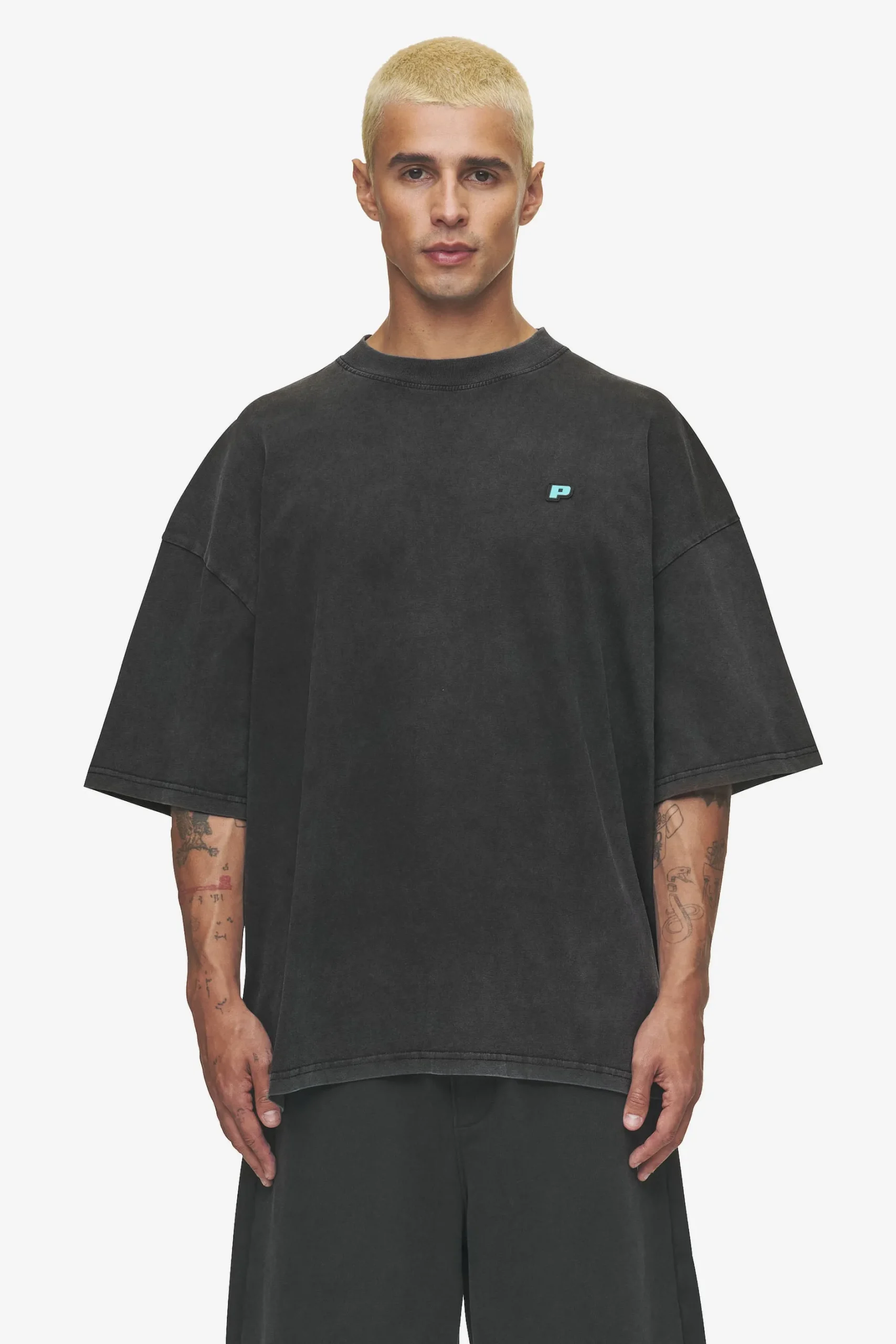 Pegador Tees|Leono Boxy Tee Sky Blue Gum Vintage black