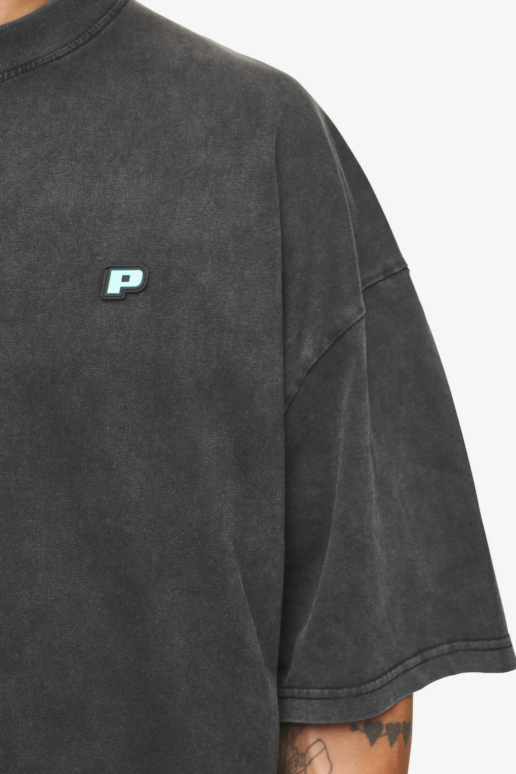 Pegador Tees|Leono Boxy Tee Sky Blue Gum Vintage black