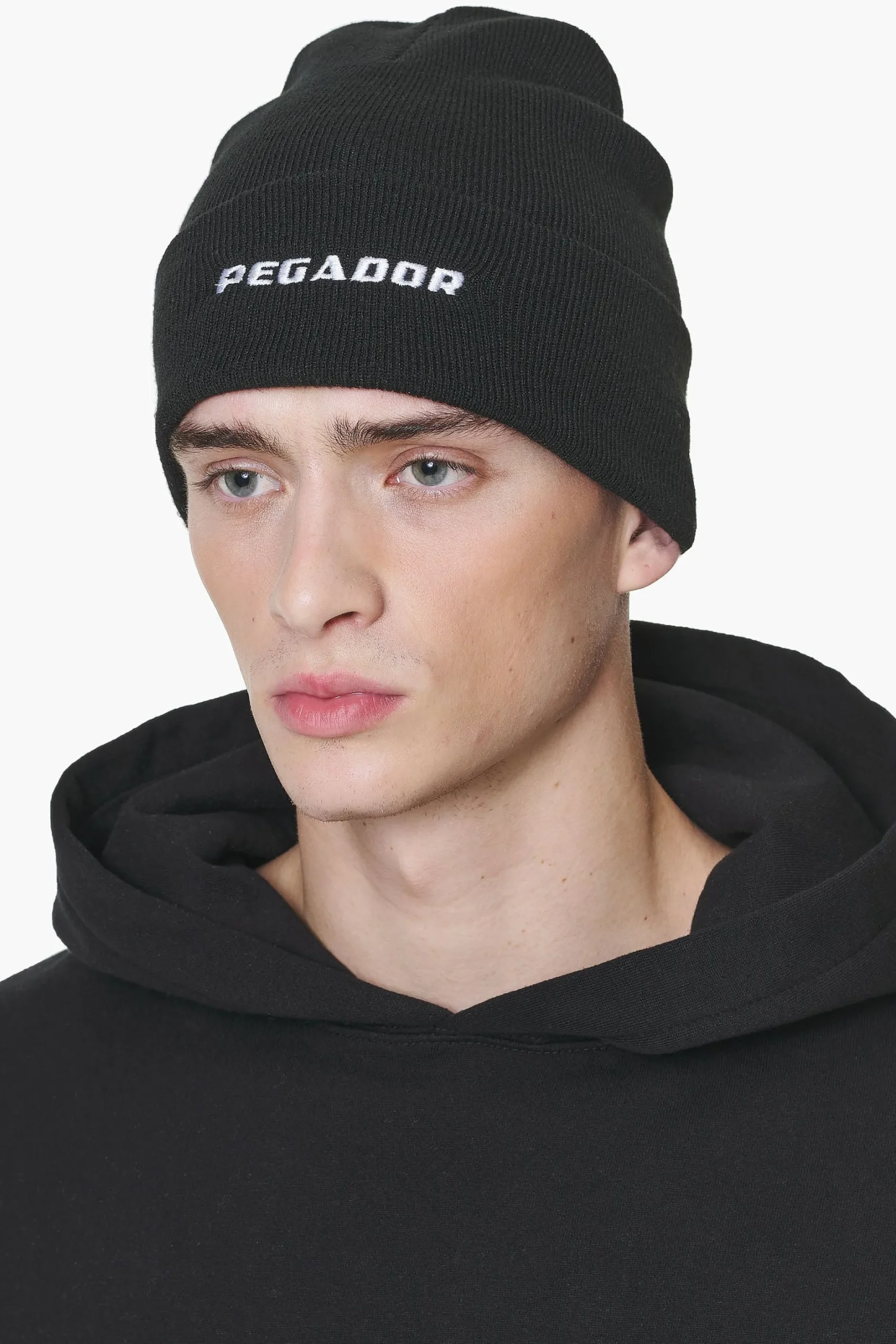 Pegador Beanies|Logo Beanie Black White