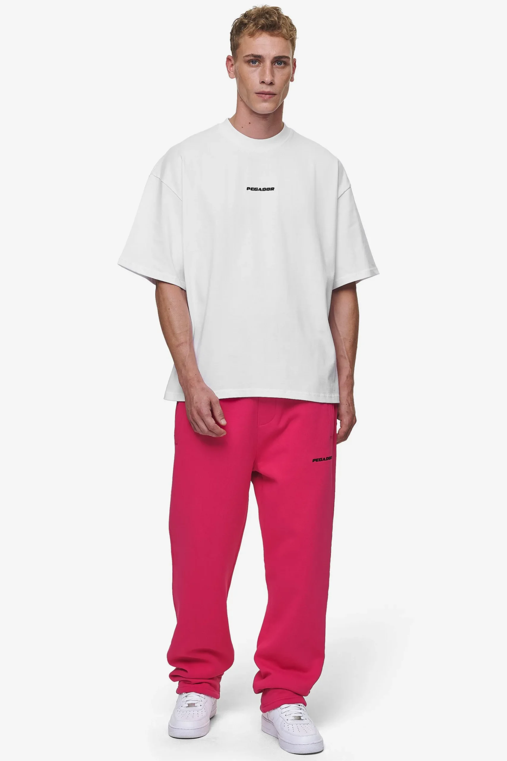 Pegador Tees|Logo Boxy Tee White