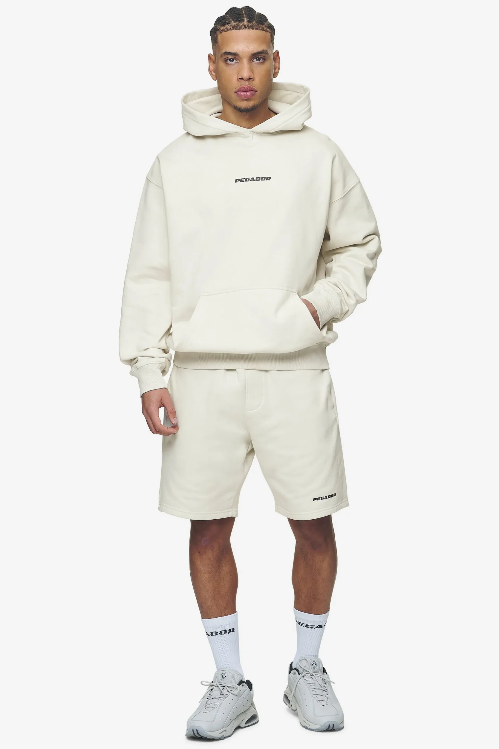 Pegador Shorts|Logo Heavy Sweat Shorts Black Gum Washed salty cream
