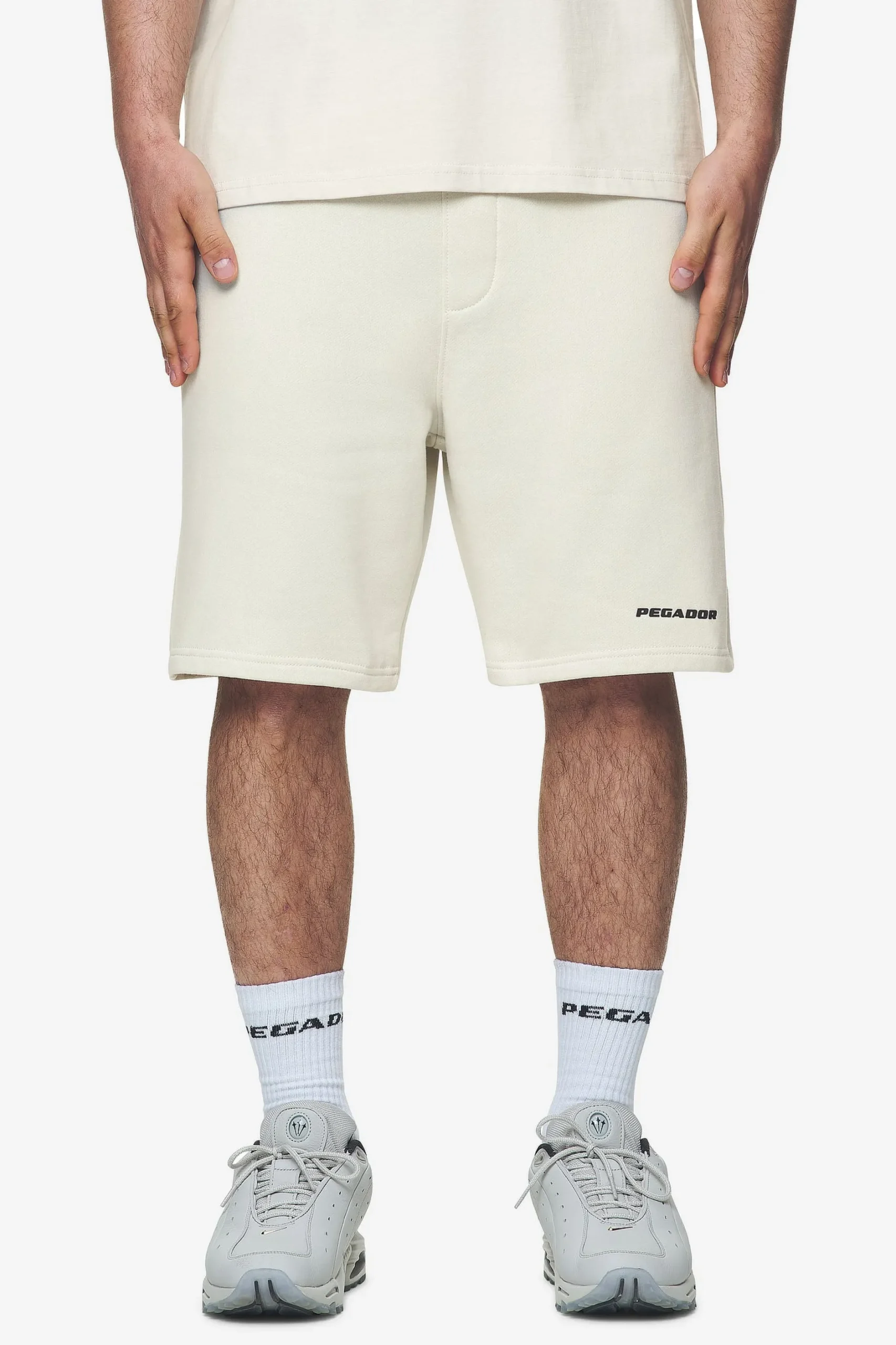 Pegador Shorts|Logo Heavy Sweat Shorts Black Gum Washed salty cream
