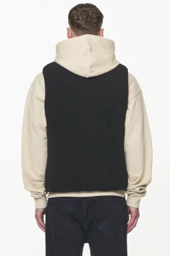 Pegador Vests|Orae Teddy Vest Onyx Black