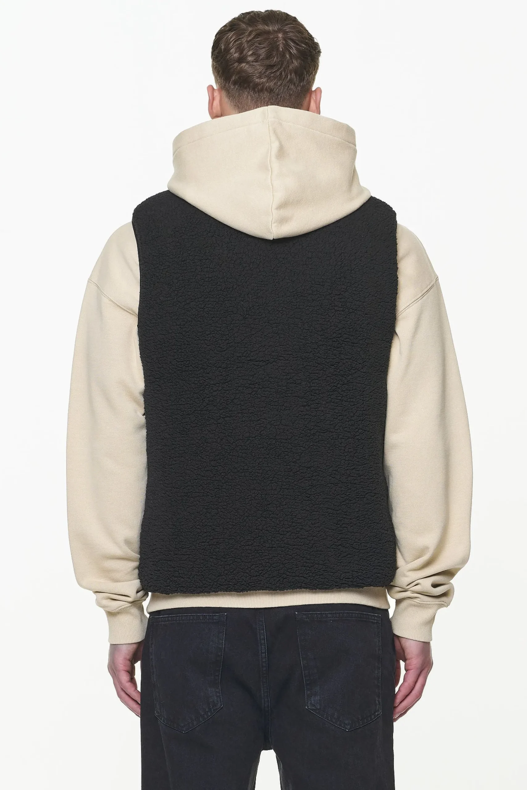 Pegador Vests|Orae Teddy Vest Onyx Black