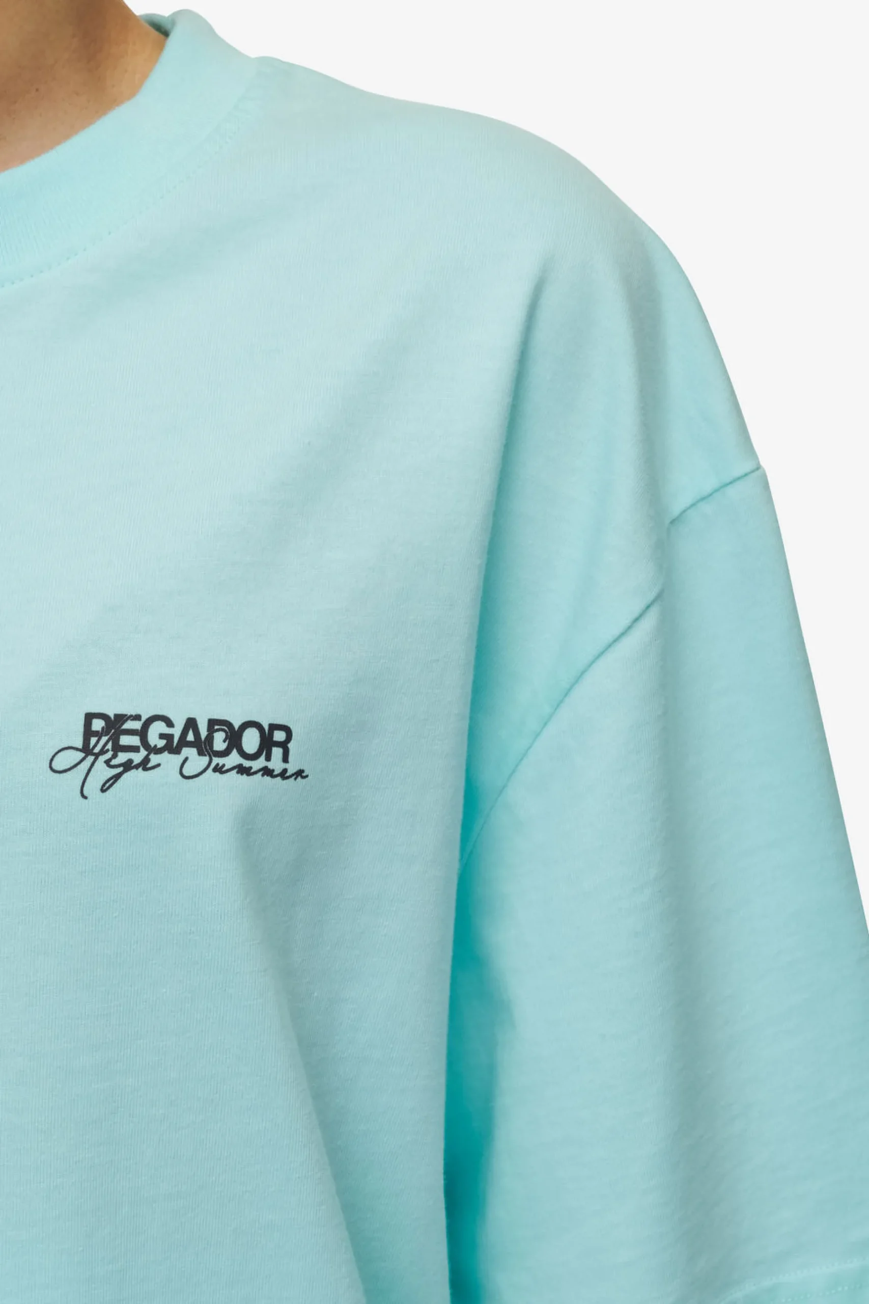 Pegador Tees|Patino Oversized Tee Washed sky blue