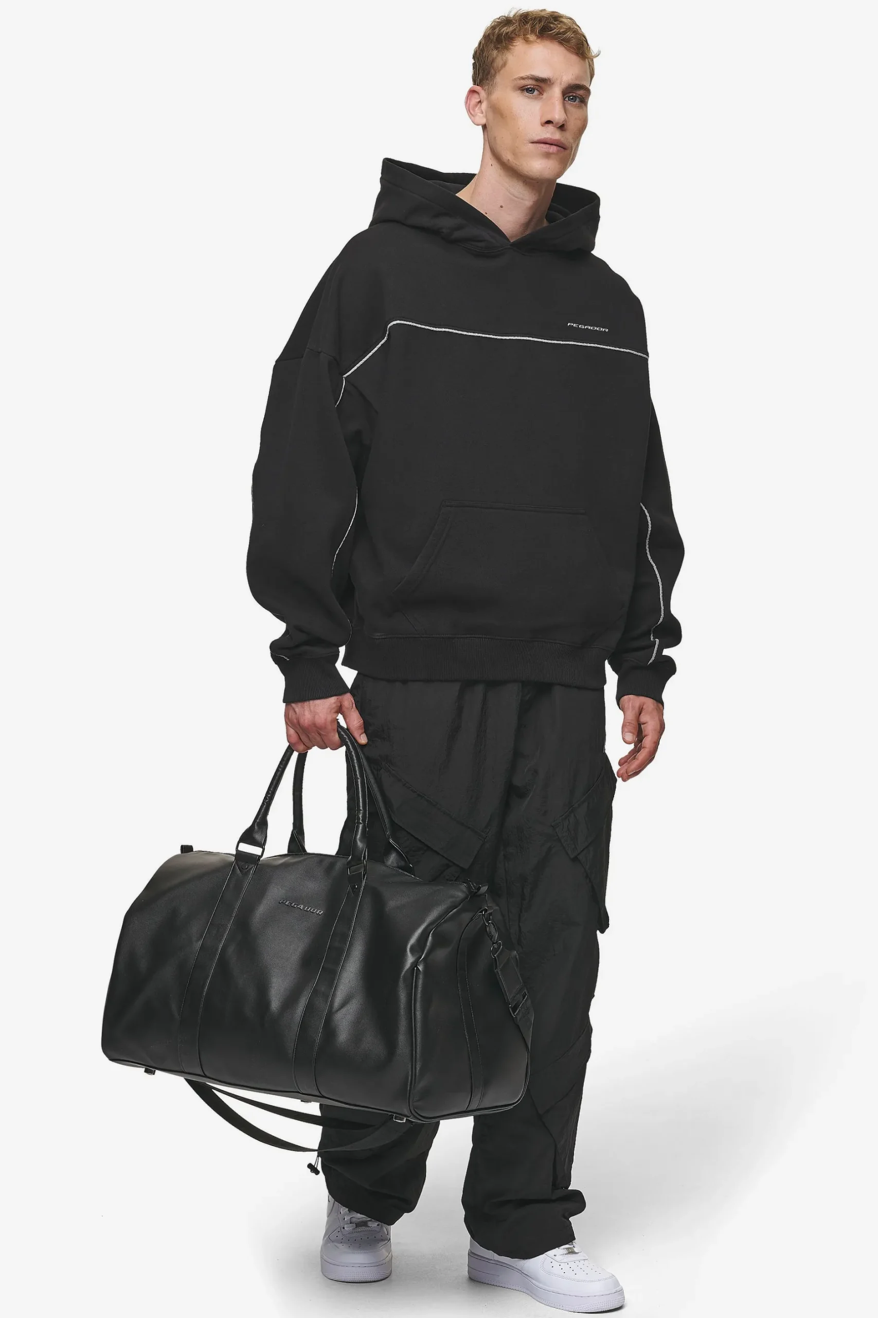 Pegador Bags|Bags|Strahan Logo Faux Leather Weekender Black