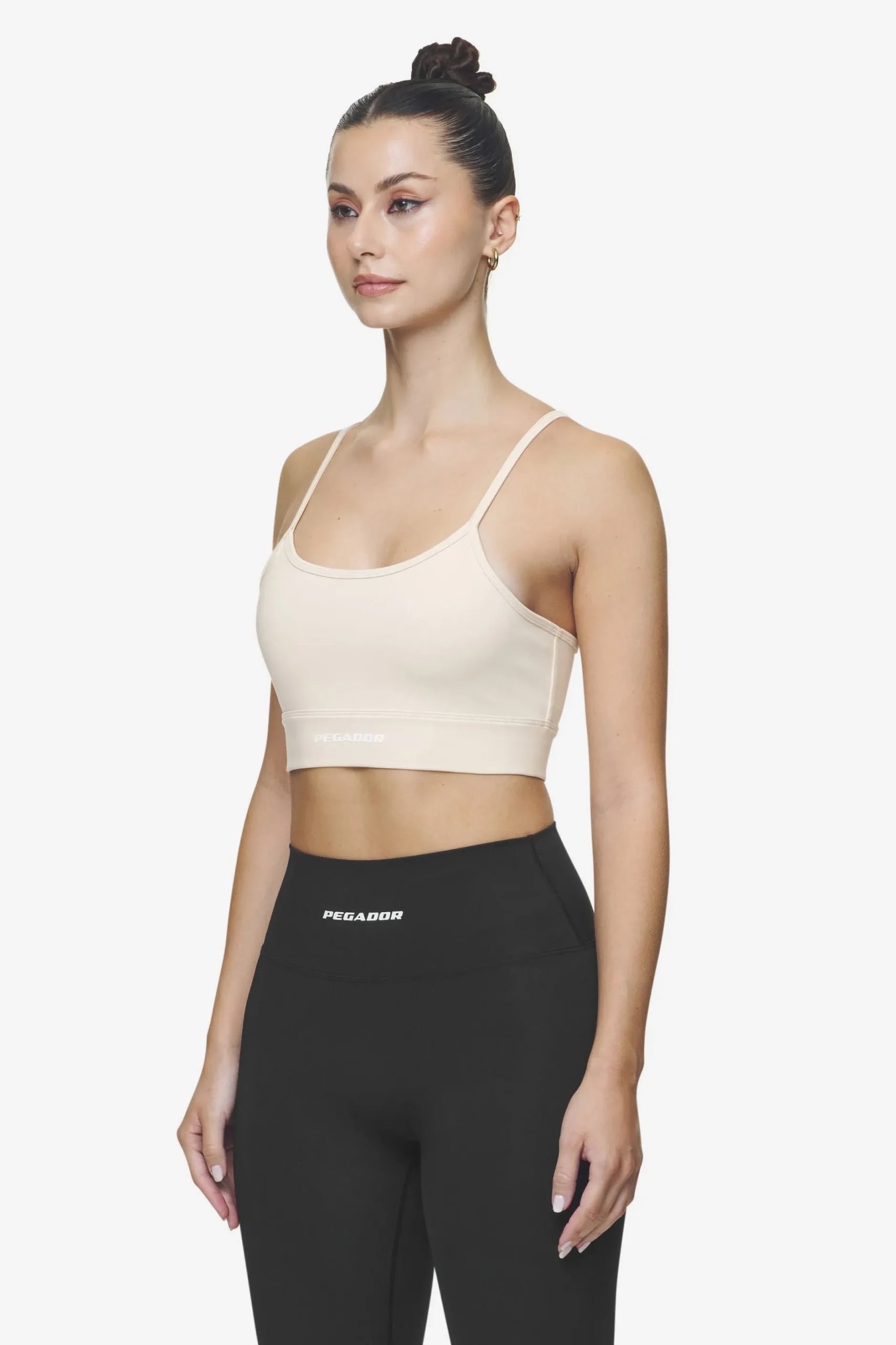 Pegador Tops|Taja Sport Bra White Coast sand