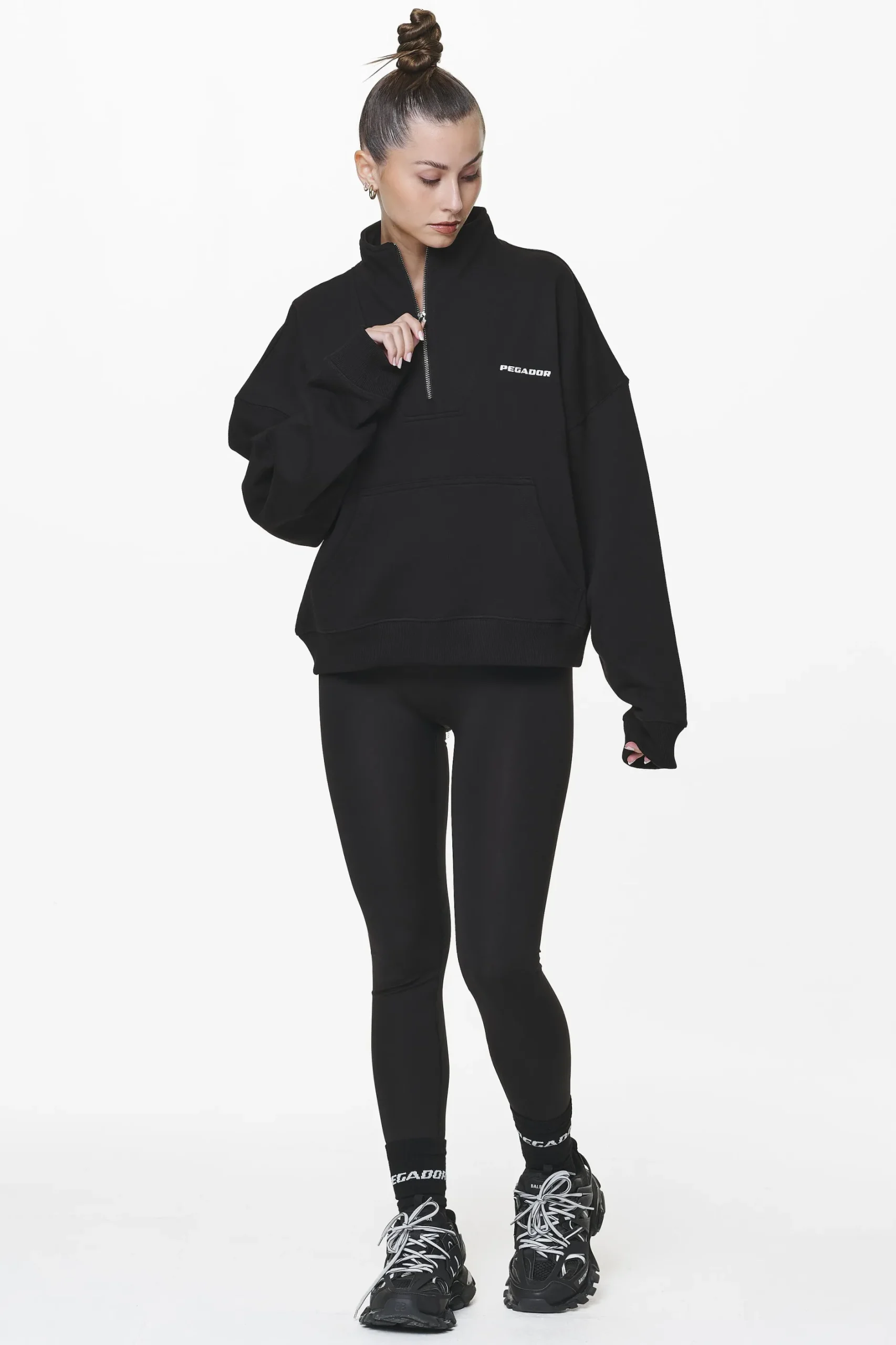 Pegador Sweaters|Vuku Logo Oversized Halfzip Black